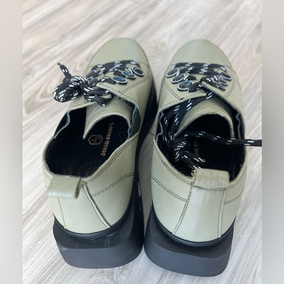 Johan Scarpa- Sage green Italian leather Women’s Platform size 7 NEW European - Picture 3 of 5